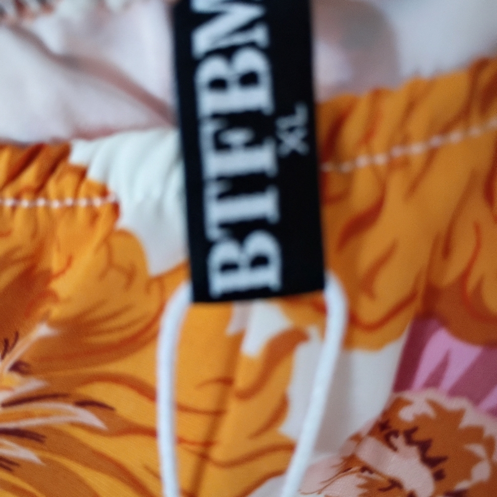 NWT.Floral Sleeveless Ruffle Dress - Picture 5 of 6
